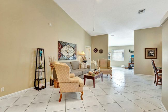 3893 Dafilee Cir, House other with 2 bedrooms, 2 bathrooms and null parking in West Palm Beach FL | Image 17