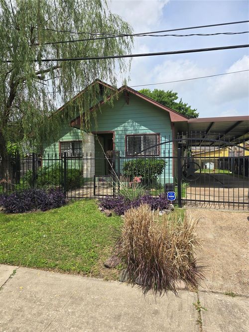 7106 Tierwester St, Houston, TX, 77021-5542 | Card Image