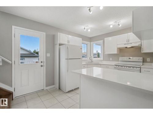 3104 32 Ave Nw, Edmonton, AB, T6T1X3 | Card Image