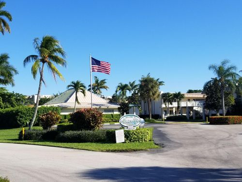 e12-638 Snug Harbor Dr, Boynton Beach, FL, 33435-6170 | Card Image