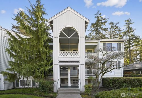b110-25131 98th Pl S, Kent, WA, 98030-6910 | Card Image