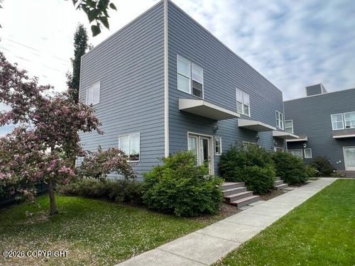 225 W 13th Ave, Anchorage, AK, 99501-4418 | Card Image