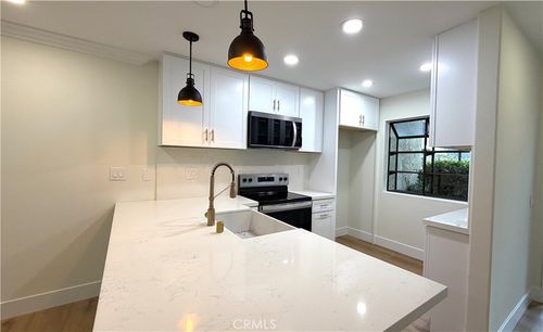 196 Pineview, Irvine, CA, 92620-1925 | Card Image