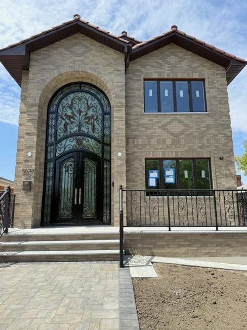 56 219th St, Bayside Hills, NY, 11364-1918 | Card Image