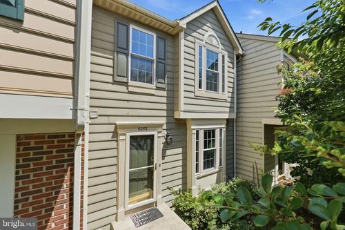 6052 Kestner Cir, ALEXANDRIA, VA, 22315-4836 | Card Image