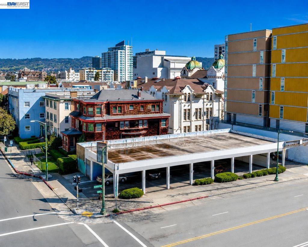 Commercial Sale in Oakland 2