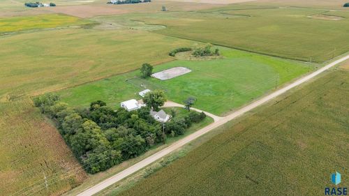 27534 464th Ave Avenue, Lennox, SD, 57039 | Card Image