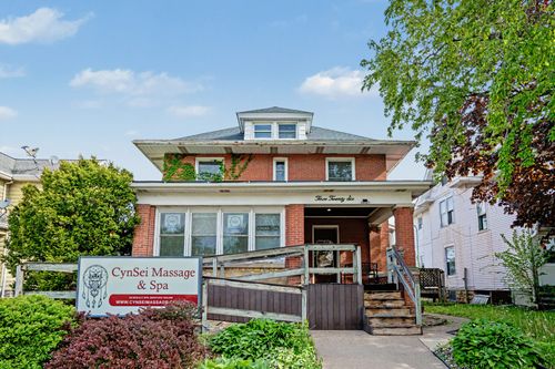 326 3rd Ave S, Clinton, IA, 52732-4436 | Card Image