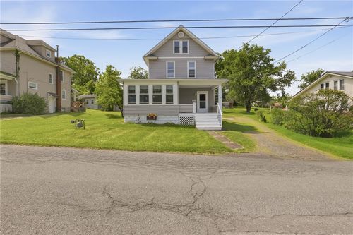 218 Beechwood St., Richland School District, PA, 15904 | Card Image