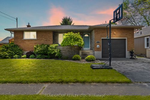 {{alt}} | Card Image