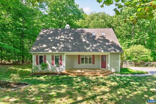 32 Wildwood Dr, PALMYRA, VA, 22963-2226 | Card Image