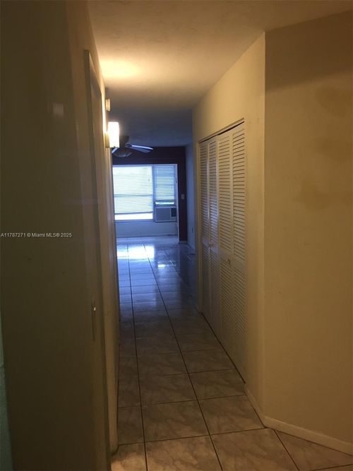 apt-1014-18801 Ne 2nd Ave, North Miami Beach, FL, 33179-3732 | Card Image