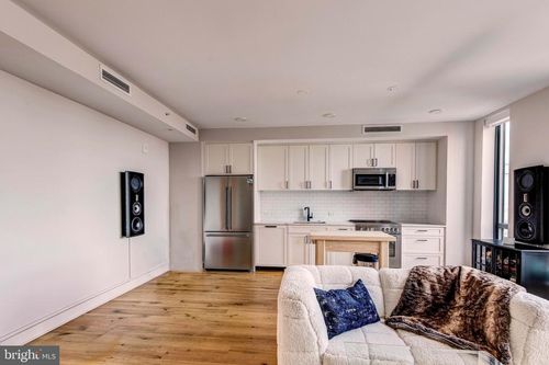 apt-1101-1211 Van St Se, WASHINGTON, DC, 20003-4681 | Card Image