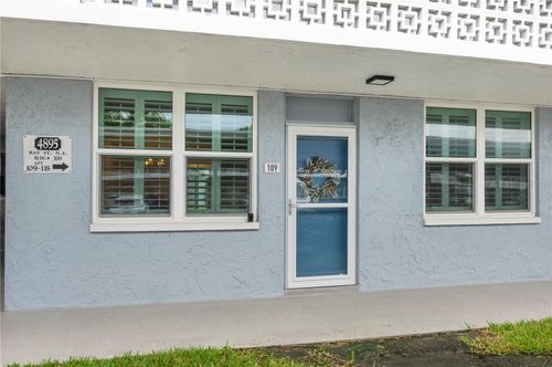109-4895 Bay St Ne, ST PETERSBURG, FL, 33703-4060 | Card Image
