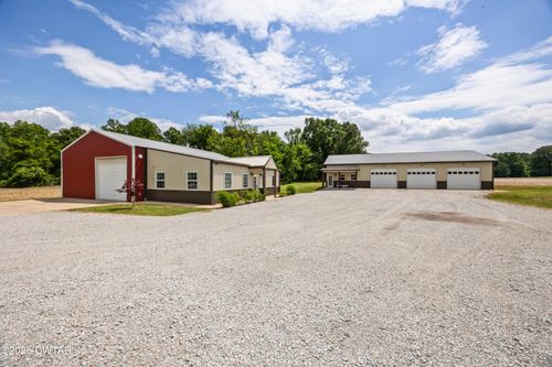 692 Boone Ln, Jackson, TN, 38301-5782 | Card Image