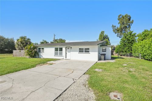 18472 Iris Rd, FORT MYERS, FL, 33967-3344 | Card Image
