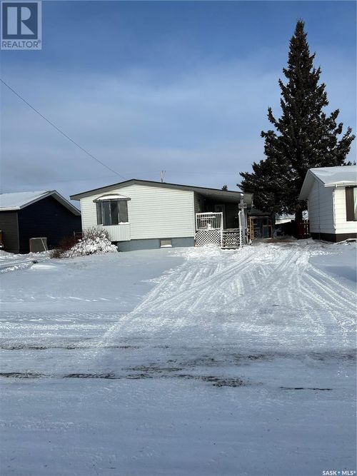 108 Railway Ave E, Shellbrook, SK, S0J2E0 | Card Image