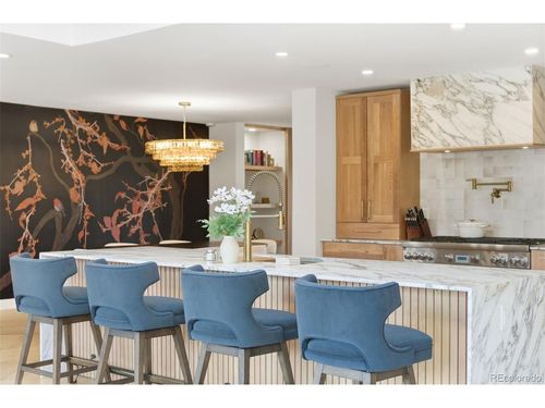 641 S Monroe Way, Denver, CO, 80209-3520 | Card Image