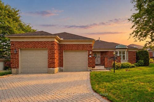 8-60 Rosecliffe Cres, London, ON, N6K4E5 | Card Image