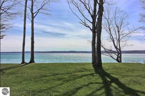 3852 S East Torch Lake Drive, Bellaire, MI, 49615 | Card Image