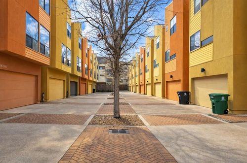 2301 Crawford St, Houston, TX, 77004-1017 | Card Image