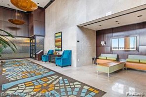 4d-1001 W Jefferson Ave, Detroit, MI, 48226-4508 | Card Image