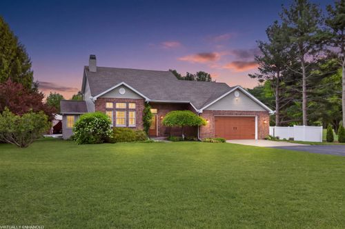 6815 Jericho Rd, Stevensville, MI, 49127-9794 | Card Image