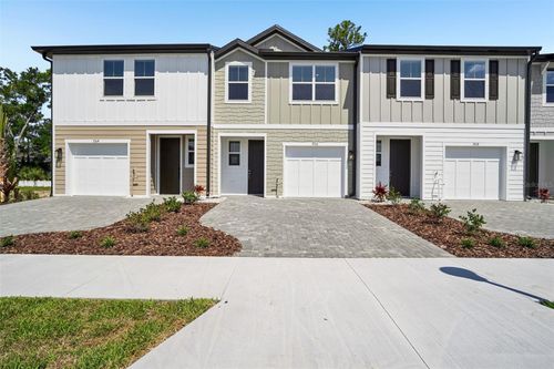 7556 Deer Valley Cir, TAMPA, FL, 33635-9742 | Card Image