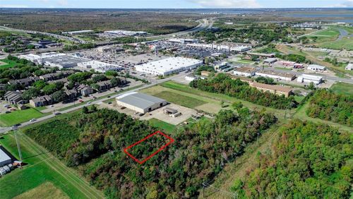 15 34th Street N @ 5th St N, Texas City, TX, 77590 | Card Image