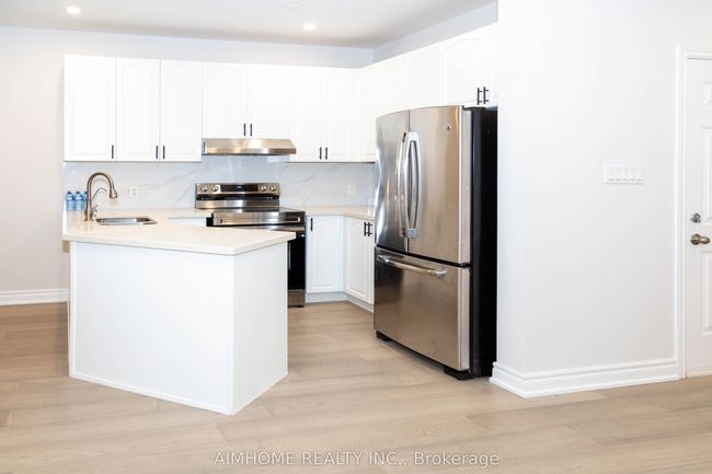 51 Brower Ave, House attached with 4 bedrooms, 4 bathrooms and 2 parking in Richmond Hill ON | Image 7