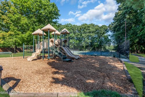 121 Dumbarton Hill Ct, Aberdeen, NJ, 07747-1863 | Card Image