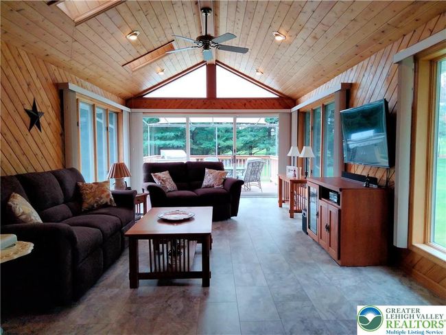 3956 Blacksmith Rd, House other with 3 bedrooms, 3 bathrooms and null parking in New Tripoli PA | Image 10
