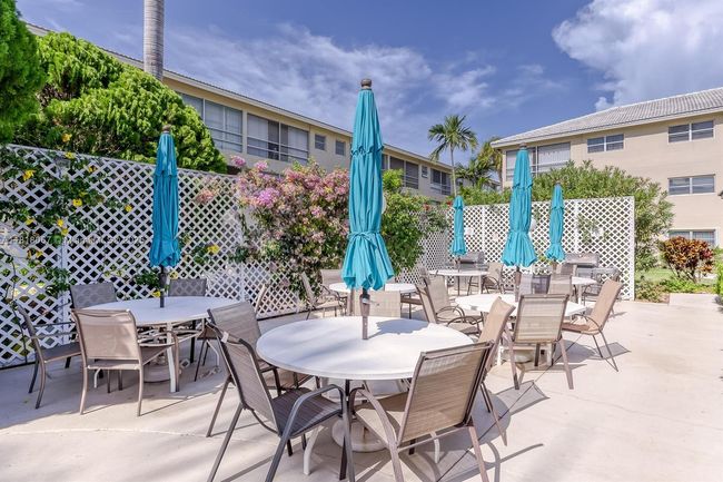 APT-149 - 1951 Ne 39 Th St, Condo with 2 bedrooms, 2 bathrooms and null parking in Lighthouse Point FL | Image 31