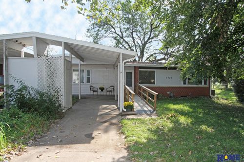 3724 Nw 49th St, Lincoln, NE, 68524-1201 | Card Image
