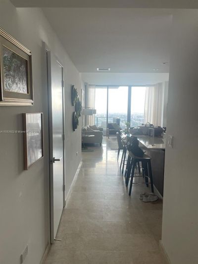 3006 - 88 Sw 7th St, Condo with 1 bedrooms, 1 bathrooms and null parking in Miami FL | Image 2