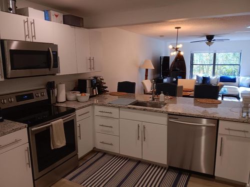 21-13155 Chadwick Ct, Wellington, FL, 33414-3945 | Card Image