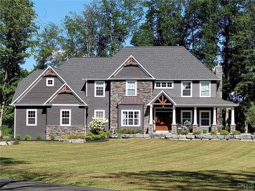 8835 Gaskin Rd, Clay, NY, 13041-9640 | Card Image