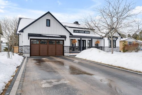 7 Crescent Dr, Kingston, ON, K7M4J3 | Card Image