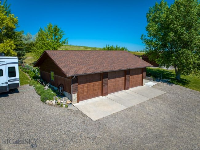 3-car garage | Image 59