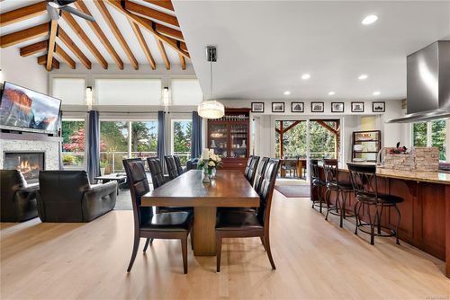 1205 Hillgrove Rd, North Saanich, BC, V8L5K7 | Card Image