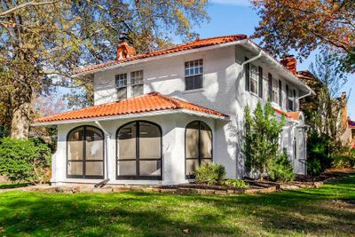 Screed Porch to Enjoy perfect weather days | Image 3