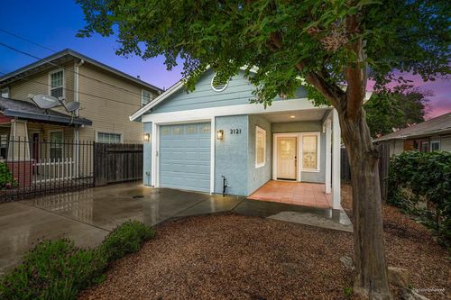 2121 Perkins Way, Sacramento, CA, 95818 | Card Image