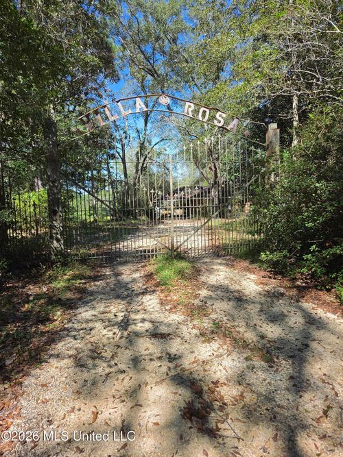 1743 Bouie Road, Carriere, MS, 39426 | Card Image