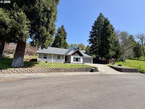 76705 Hazeldell Ct, Oakridge, OR, 97463-9428 | Card Image