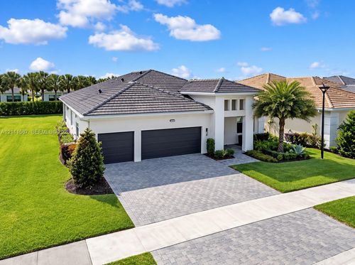 5364 Siesta Key Ln, Loxahatchee, FL, 33470-6913 | Card Image