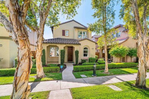 215 W Santa Cruz Way, Mountain House, CA, 95391-1179 | Card Image