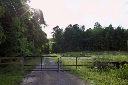 225 Holder Ave, Cookeville, TN, 38501-2267 | Card Image