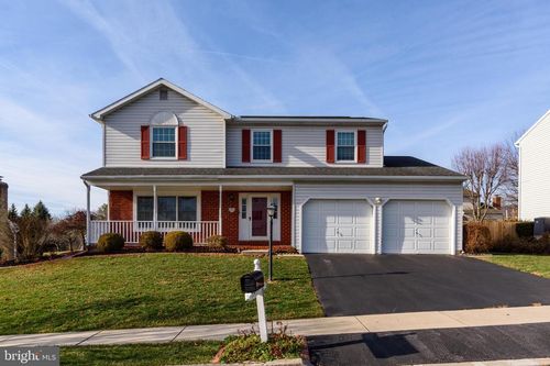 2538 Wicklow Dr, Harrisburg, PA, 17112-8632 | Card Image