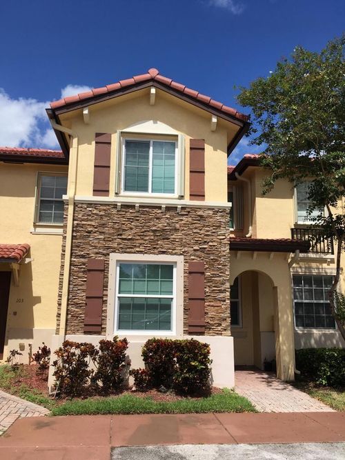104-6-1690 Ne 33rd Ave, Homestead, FL, 33033-6174 | Card Image