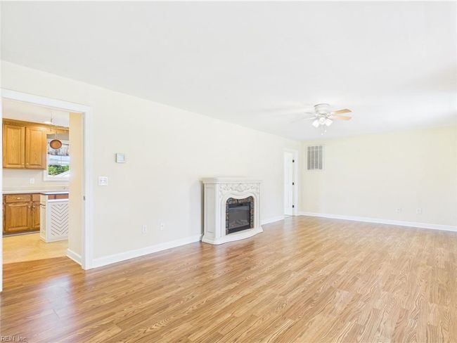 2012 Mark Pine Rd, House other with 2 bedrooms, 3 bathrooms and null parking in Hayes VA | Image 9